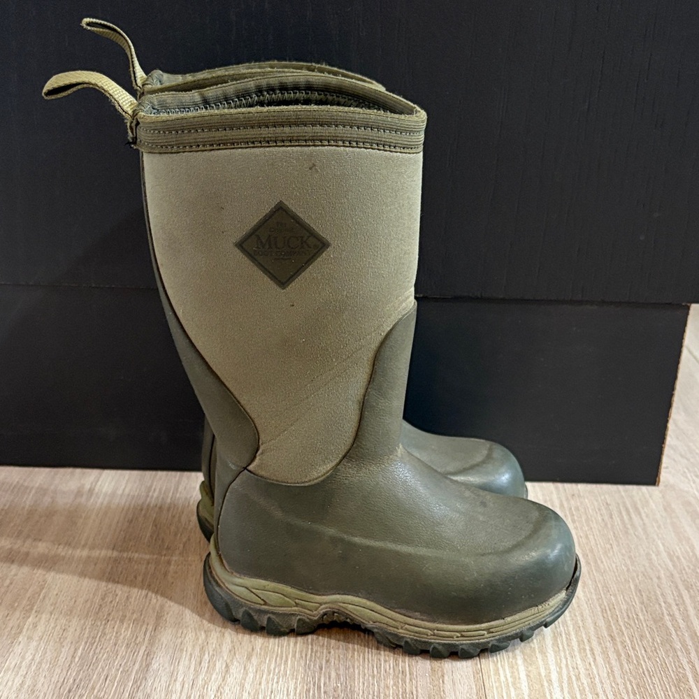 Muck Boots Kids' Classic Waterproof Green Boots